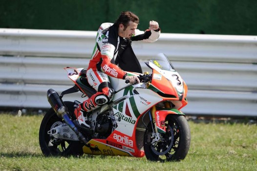 Max Biaggi vence las dos carreras en Misano