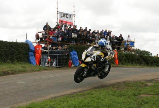 Keith Amor y John McGuinness podrían perderse la North West 200