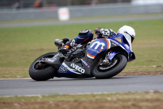 BSB 2011 Brands Hatch: Loris Baz sorprende en el último instante de la tercera sesión