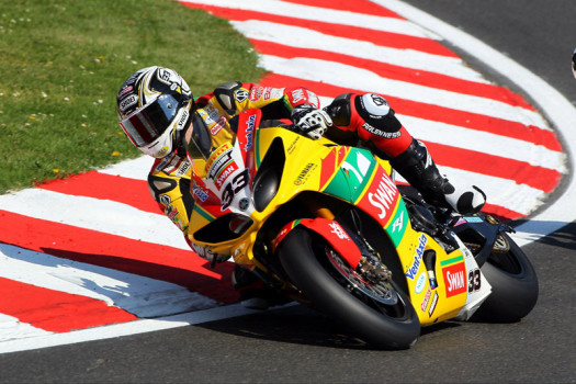 BSB 2011 Brands Hatch: Tommy Hill Lidera el Warm Up