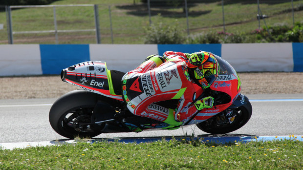 Valentino Rossi prueba la Ducati GP12 en Jerez