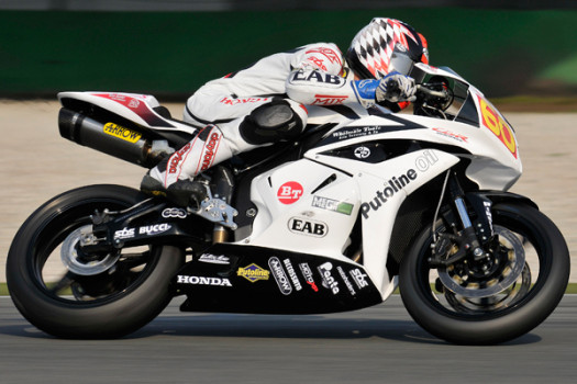 Superstock 600 Assen: Michael Van der Mark vence en casa la carrera inaugural