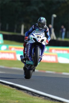 BSB 2011 Oulton Park: John Hopkins el más rápido en el Warm-up