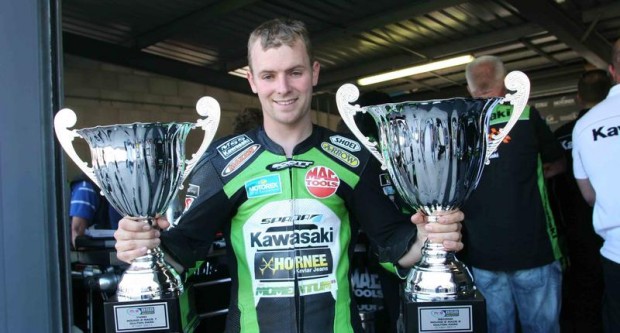 BSB 2011 Thruxton: Alex Lowes sustituye al lesionado Stuart Easton