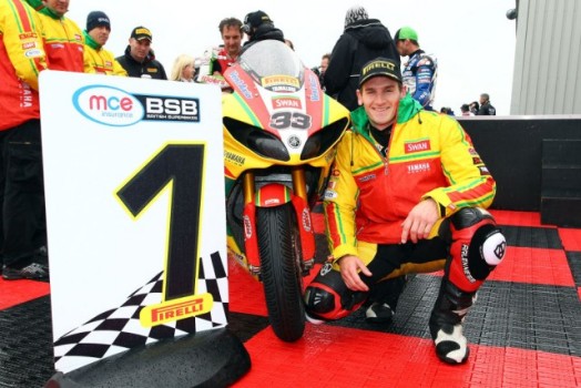 BSB 2011 Knockhill: Pole para Tommy Hill