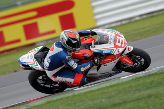 Superstock 1000 Silverstone : Victoria para Petrucci tras la caída de Giugliano