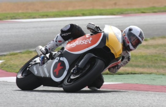 Entrenamientos CEV Albacete: Elena Rosell prueba la Suter del Team Laglisse