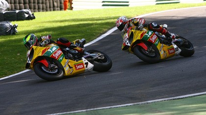 BSB 2011 Cadwell Park: Tommy Hill finaliza con doblete el festival de Yamaha