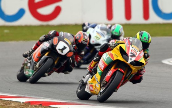 BSB 2011 Cadwell Park: Tommy Hill y Michael Laverty llegan con fuerza