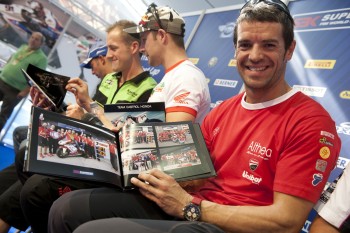 SBK 2011 Magny Cours: Carlos Checa, esperando su gran día