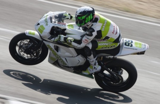 Supersport 2011 Imola: Fabien Foret vence tras el abandono de Chaz Davies