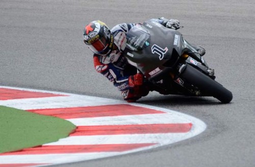 Nuevo test de Jorge Lorenzo y Ben Spies con la Yamaha 1000cc de 2012