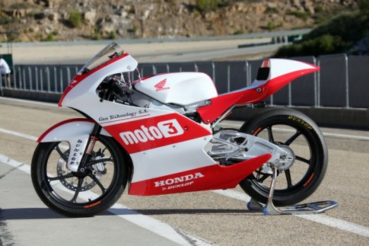 El equipo Technomag CIP prueba por primera vez la Honda Moto3