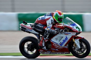 Davide Giugliano asciende a Superbikes