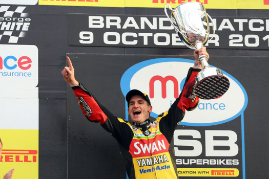 BSB 2011 Brands Hatch: Tommy Hill Gana el Campeonato en la última vuelta