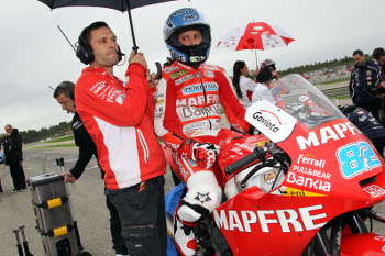 Moto2 2012: Elena Rossell y Damian Cudlin, pilotos de la escudería QMMF