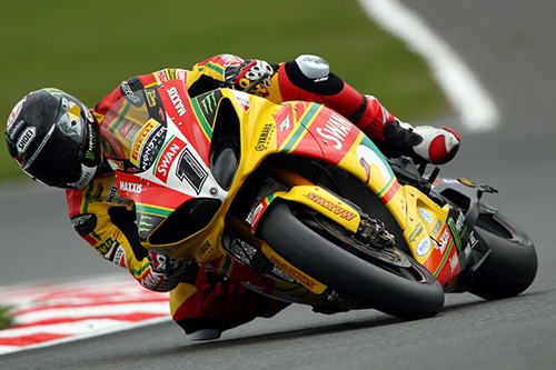 BSB 2012 Brands Hatch Indy: Tommy Hill lidera los libres