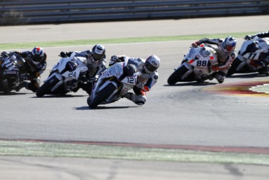 Oscar Pena gana la primera carrera de la Copa S1000RR EasyRace 2012