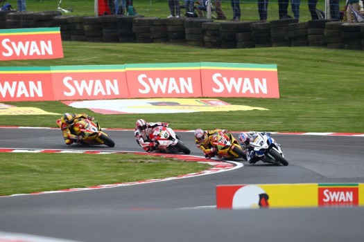 BSB 2012 Knockhill: Shakey Byrne vence la primera carrera