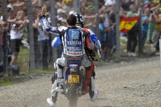 Álvaro Bautista sancionado con salir el último la próxima carrera. Jorge Lorenzo, descontento con el castigo