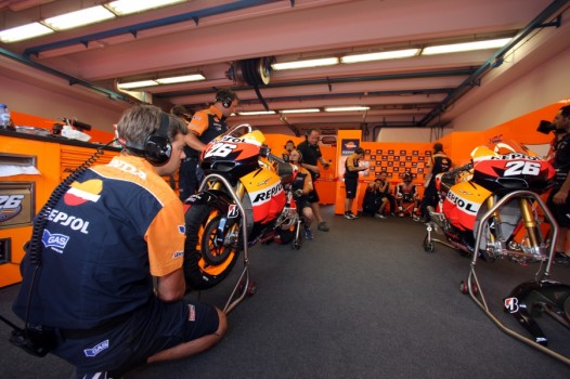 Casey Stoner y Dani Pedrosa probarán mañana la Honda 2013