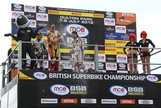 BSB 2012 Oulton Park /2: Impresionante triplete de Tommy Hill