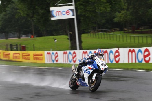 BSB 2012 Oulton Park/2: Josh Brookes domina el primer día bajo la lluvia