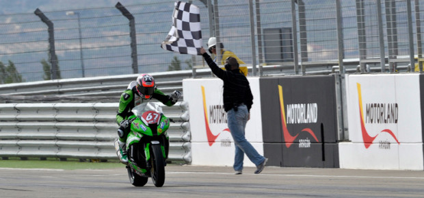 Superstock 1000 Motorland: Brian Staring gana. Kike Ferrer, en los puntos.