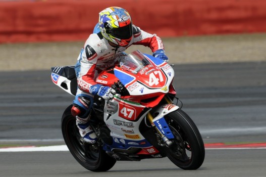 Superstock 1000 2012 Silverstone: Eddie La Marra vence y es más líder