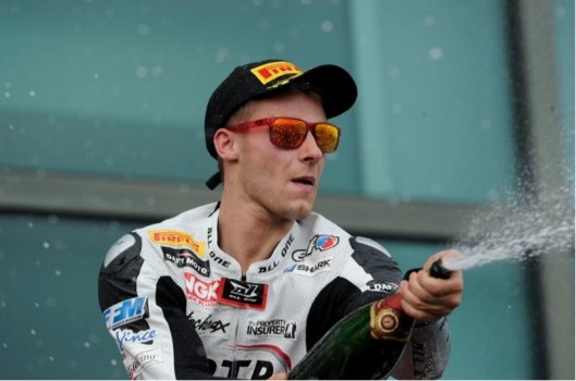 Supersport 2012 Magny Cours: Jules Cluzel despide el año con victoria