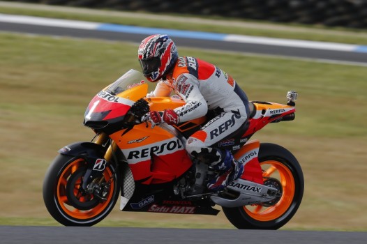 Michael Doohan se sube a una MotoGp en Phillip Island