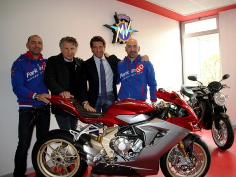 MV Augusta regresa a la competición en el Mundial de Supersport con el equipo ParkinGo