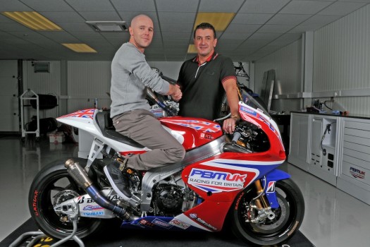 Michael Laverty y Yonny Hernández, pilotos del equipo PBM en el Mundial de MotoGp 2013