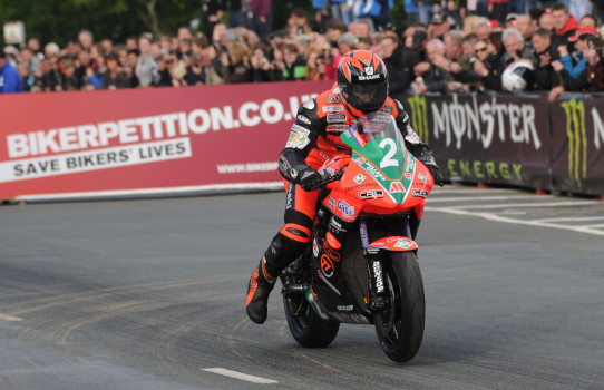 Ryan Farquhar, piloto del año en Irlanda del Norte