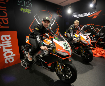 Aprilia Racing presenta su equipo para el WSBK