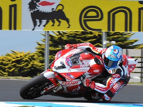 Espectacular Superpole para Carlos Checa en Phillip Island