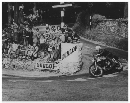 Geoff Duke, el primer gran dominador del Mundial de Motociclismo