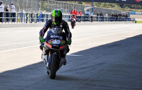 Pol Espargaró y Maverick Viñales lideran la segunda jornada de entrenamientos en Jerez