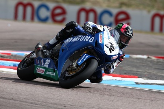 BSB 2013 Thruxton: La lluvia obliga a cancelar los entrenamientos oficiales. Alex Lowes saldrá desde la pole