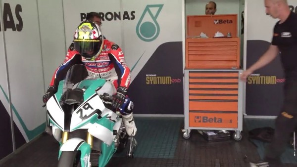 Berto López, octavo en los primeros libres en Interlagos. Alex Barros, incombustible, lidera los entrenamientos