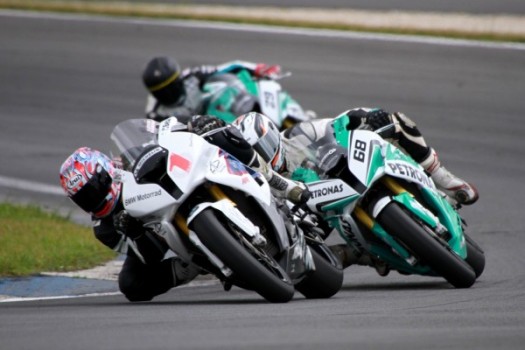 Moto1000Gp Curitiba: Alex Barros, líder tras los primeros entrenamientos. Berto López, 10º