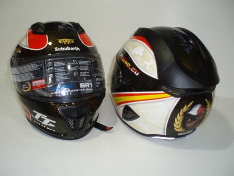 Antonio Maeso presenta sus cascos para el Tourist Trophy 2013