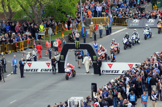 Heridos diez espectadores tras un accidente durante el Senior TT