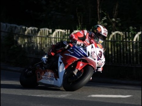 Vídeo: El Honda TT Legends prepara el Tourist Trophy 2013