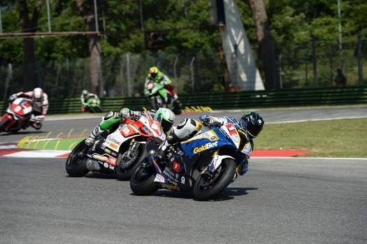 Superstock 1000 Imola: Santi Barragán es derribado en la primera vuelta en una carrera ganada por Barrier