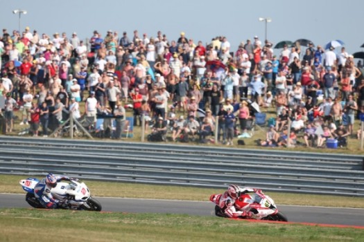 BSB 2013 Snetterton: Alex Lowes y Shakey Byrne se reaprten las victorias