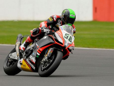 WSBK 2013 Silverstone: Eugene Laverty consigue su primera Superpole. Carlos Checa, 2º