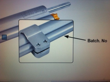 Defecto en algunos soportes de amortiguadores de dirección Öhlins para BMW