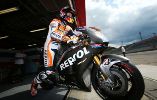 Casey Stoner finaliza tres jornadas de test en el Circuito de Sugo