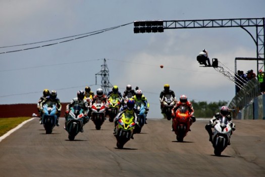 Diego Pierluigi vence la última prueba de Moto1000Gp en Cascavel